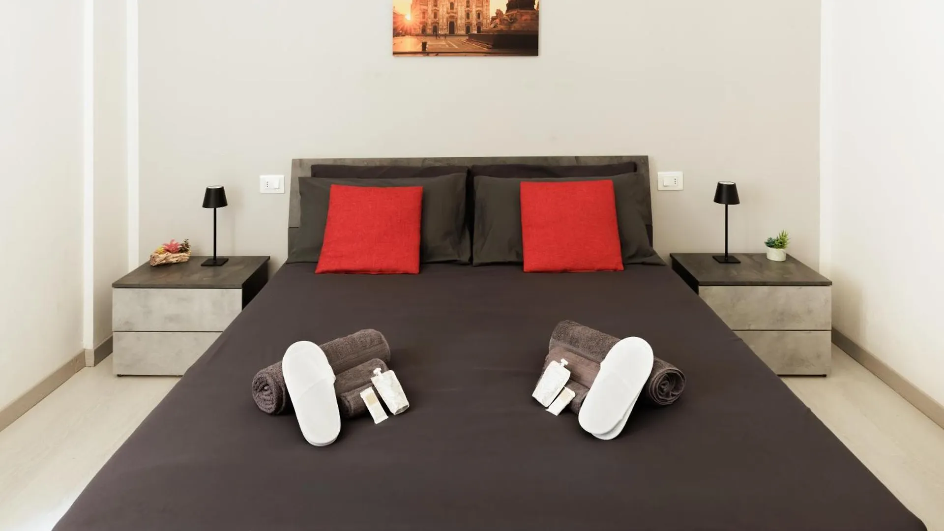 Comfort House Vicino Metro M4 Duomo Navigli San Siro Милан Апартаменты